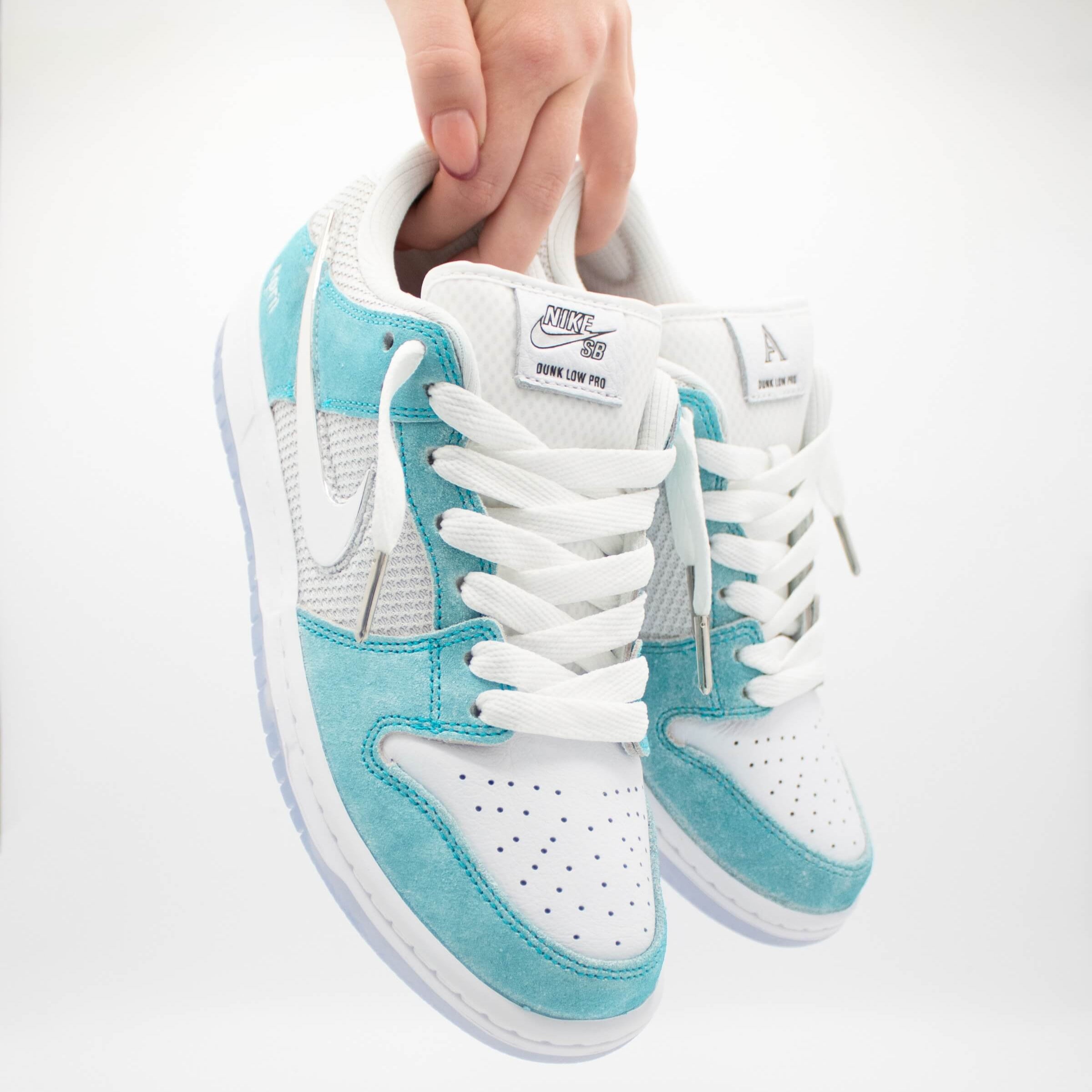 nike shoelaces with metal tips